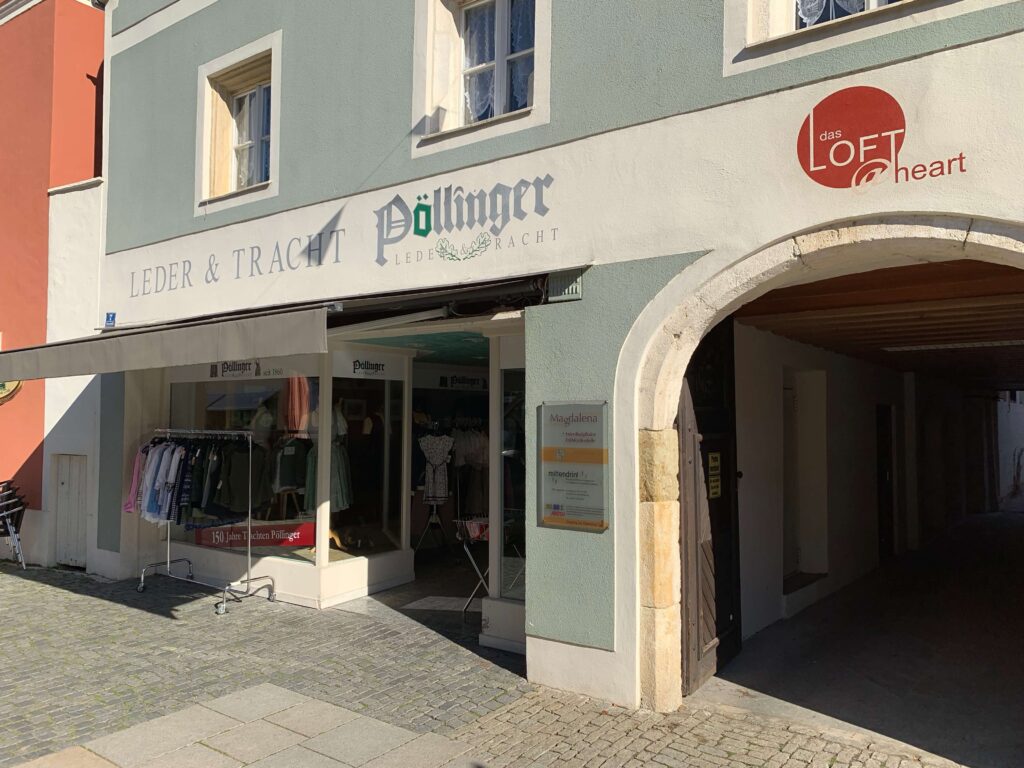 Pöllinger Leder & Tracht - Filiale Kelheim Dirndl & Trachtenmode in Kelheim bei Pöllinger