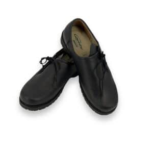 Schwarze Haferlschuhe mit Profilsohle